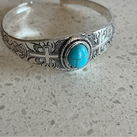 Bohemian Vintage Style Cross Shaped Adjustable Bangle With Fake Turquoise - Picture 6 of 11